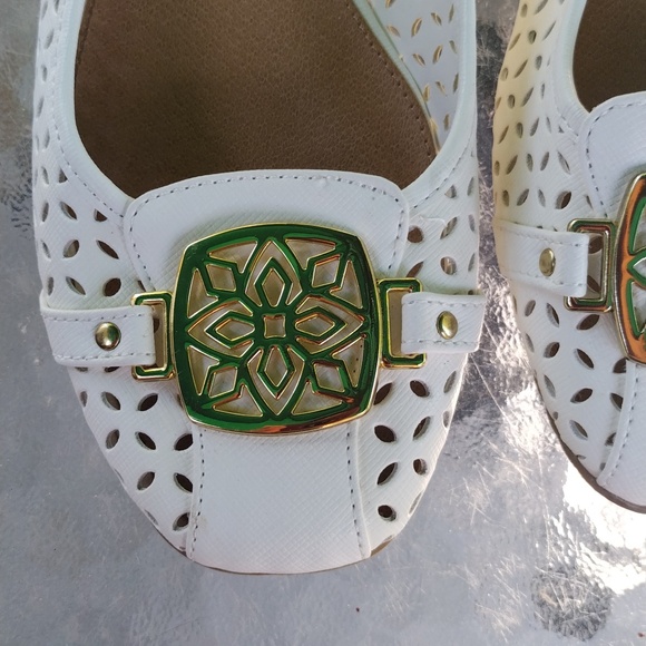 Christian Siriano for Payless white perforated flats size 8 - Picture 3 of 8